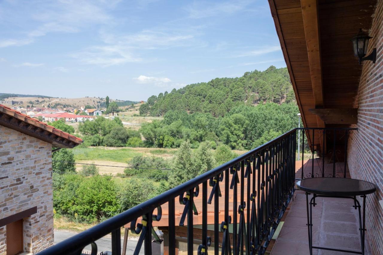 San Leonardo de Yagüe Casa Rural Mirador De Pinares מראה חיצוני תמונה